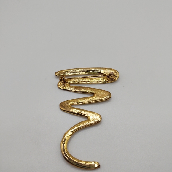 Vintage Brooch Gold Tone - Picture 3 of 4